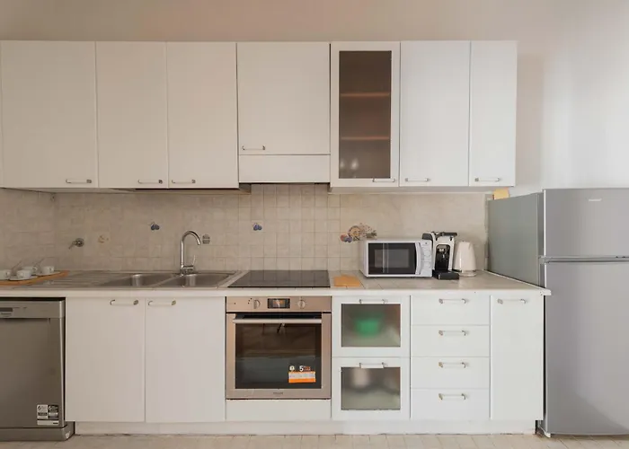 Suityrhome San Giovanni 11 * Rom