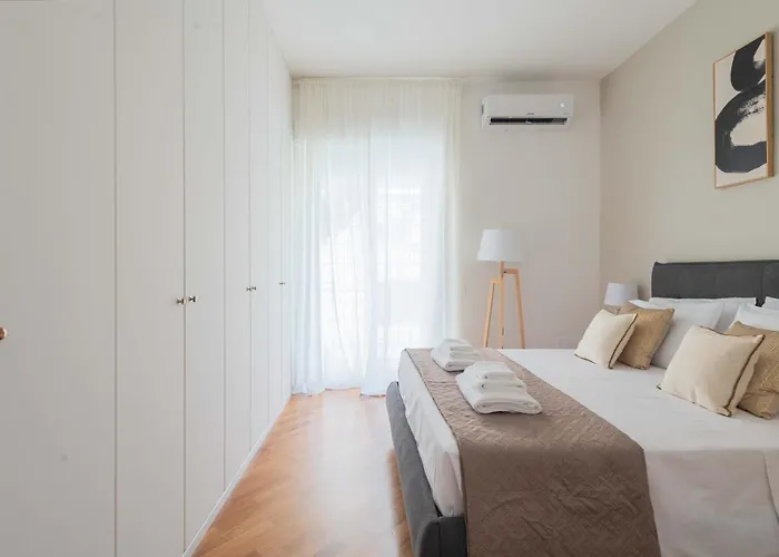 Suityrhome San Giovanni 11 Apartment *