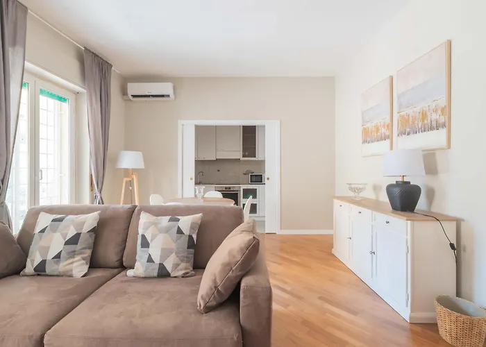 Suityrhome San Giovanni 11 Apartment *